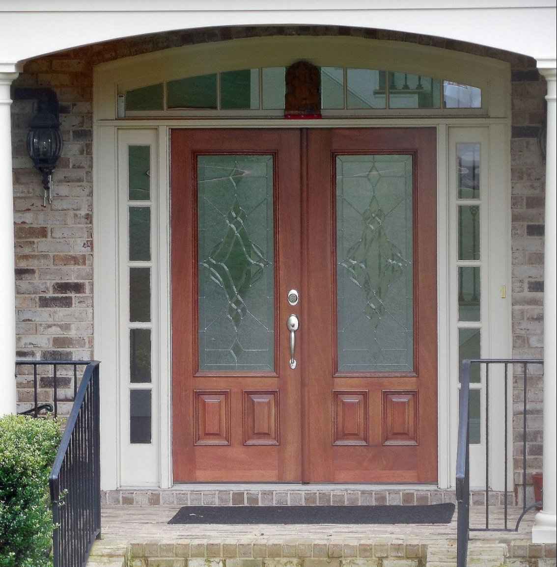 Front Door Designs And Styles Choices of Many Fantastic Front Doors For Residential Houses - photo 31