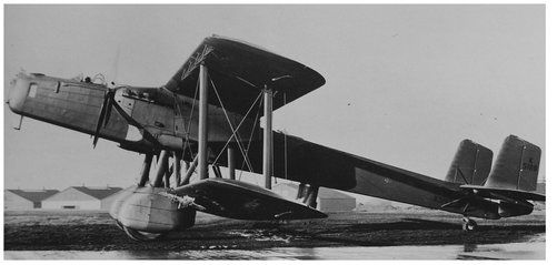 The Handley Page Heyford above was an improvement on the 1920s Vickers - photo 9