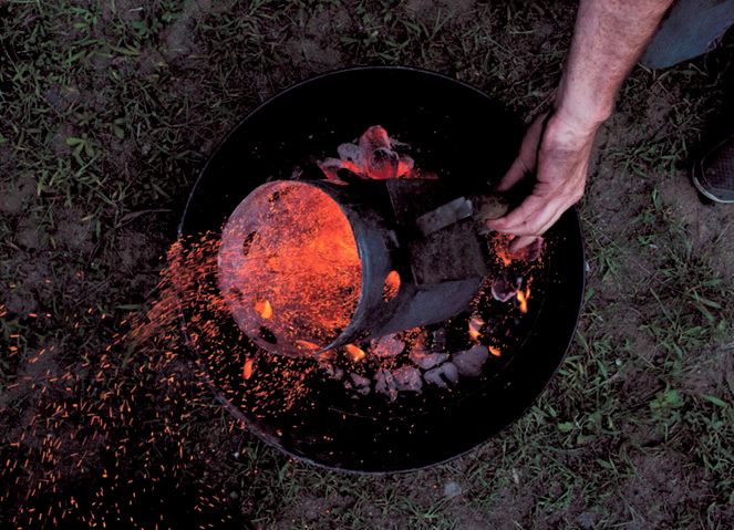 Fill the basin with hot water and wait 10 to 15 minutes for the smoker to - photo 4