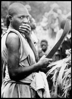 Kikuyu woman preparing to assist the security forces in a sweep through the - photo 6