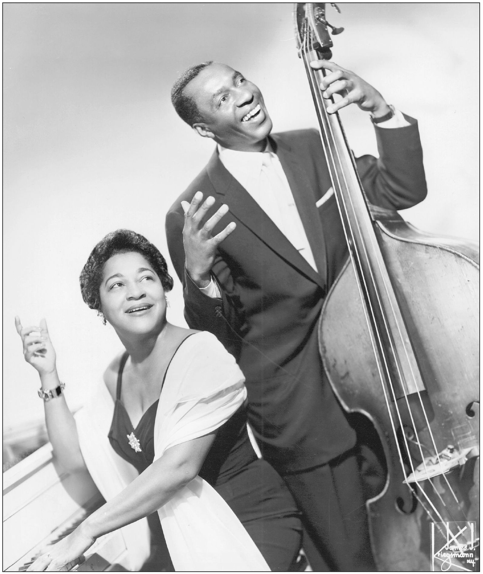 Abe Bolar was born on March 3 1908 in Oklahoma City and started playing bass - photo 8