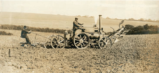 An unusually small steam traction engine working directly on the land in 1905 - photo 6