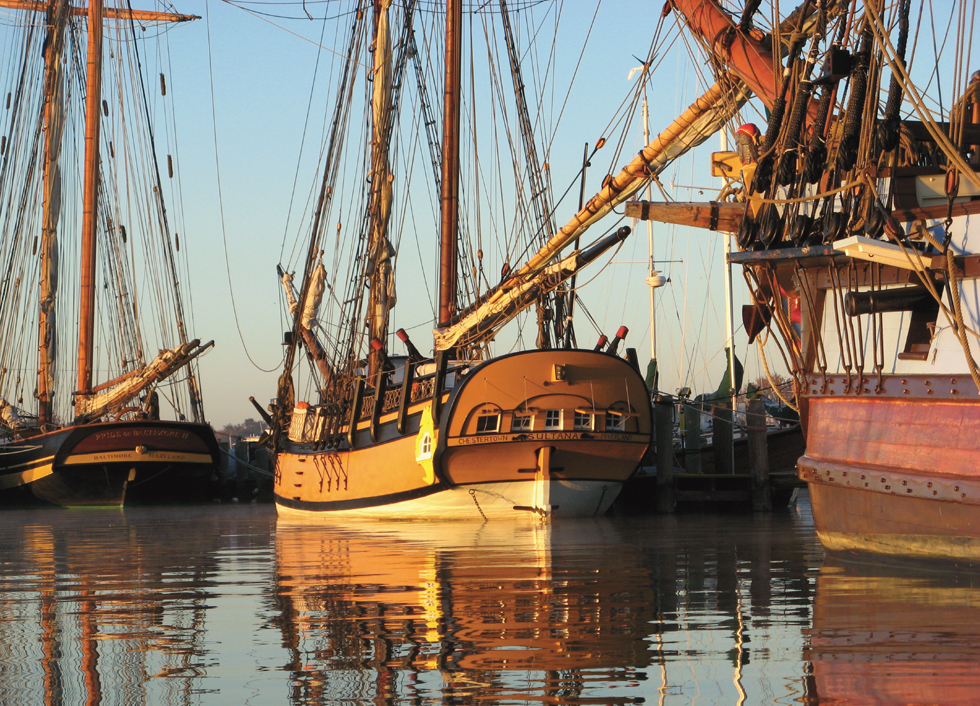 Sultana at rest Chestertown alongside the visiting replicas Kalmar Nyckel - photo 1