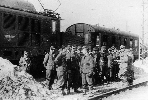 Men of K-Flotilla 361 about to entrain for Anzio A half-track towing - photo 19