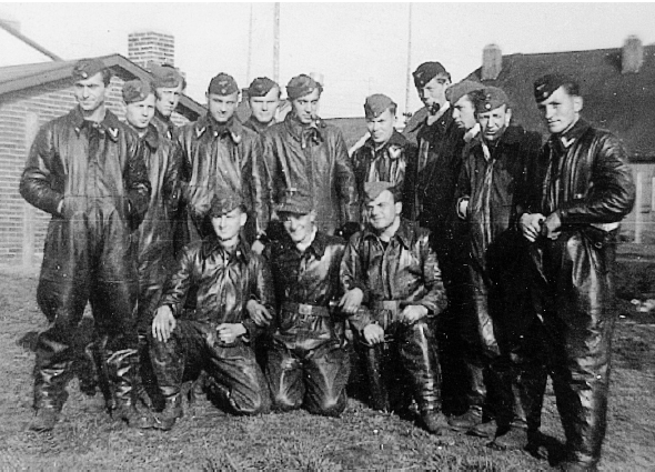 Torpedo mechanics of K-Flotilla 361 Men of K-Flotilla 361 about to entrain - photo 18