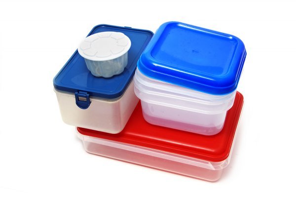 Be sure the lunchbox containers and bottles are easy to open AND close - photo 3