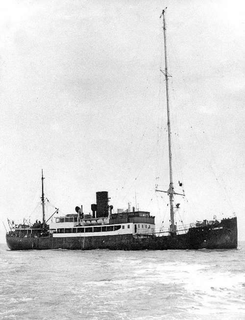 Radio Caroline off Felixstowe April 1964 David Kindred The aim of this book - photo 3