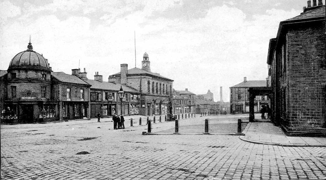 Glossop Town Centre urban aspect of Glossop on the eve of the Great War - photo 2