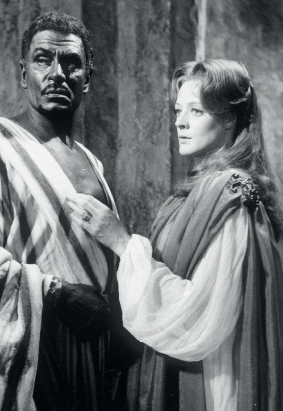 With Laurence Olivier in the film version of Othello 1965 Maggies Desdemona - photo 13