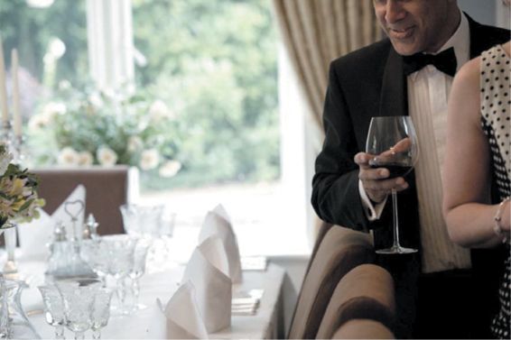 Dress codes will enhance the experience and feeling of elegance in the dining - photo 3