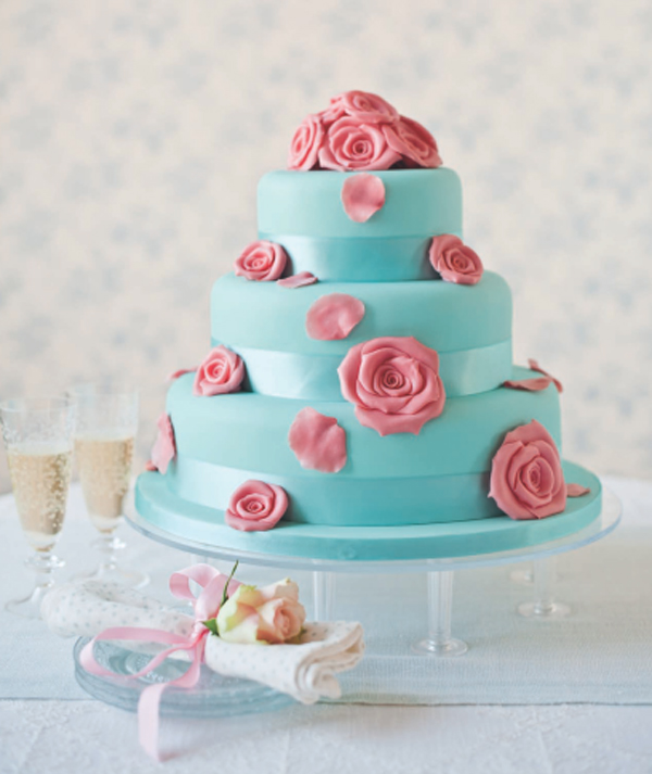 Boutique Wedding Cakes bake and decorate beautiful cakes at home - image 3