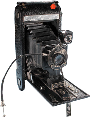 THE NO 1A AUTOGRAPHIC KODAK JR CAMERA CARRIED BY LOWELL SMITH ON THE WORLD - photo 6