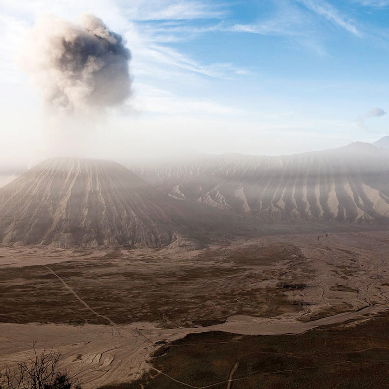 Top Attraction 3 Gunung Bromo Arrive before dawn to witness the sunrise - photo 5