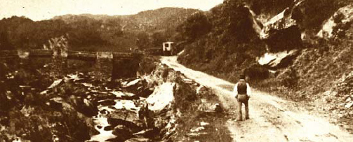 Roger Fentons photographic van on location in Wales As the collodion process - photo 7