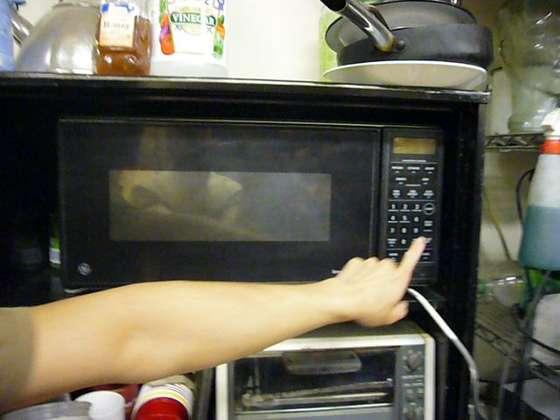 Microwave Science Experiments - Will it blow up What can we stick in - photo 3