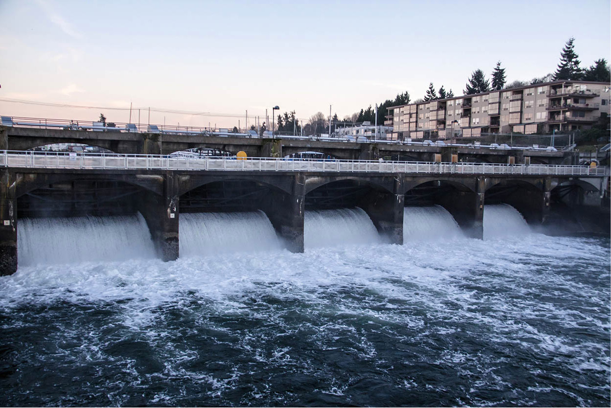 Hiram M Chittenden Locks In a remarkable feat of engineering boats and - photo 10