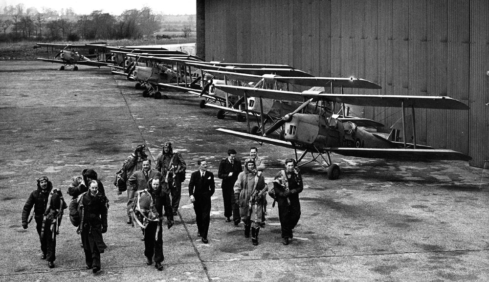 RAF students and instructors and their DeHavilland Tiger Moth trainers All - photo 8