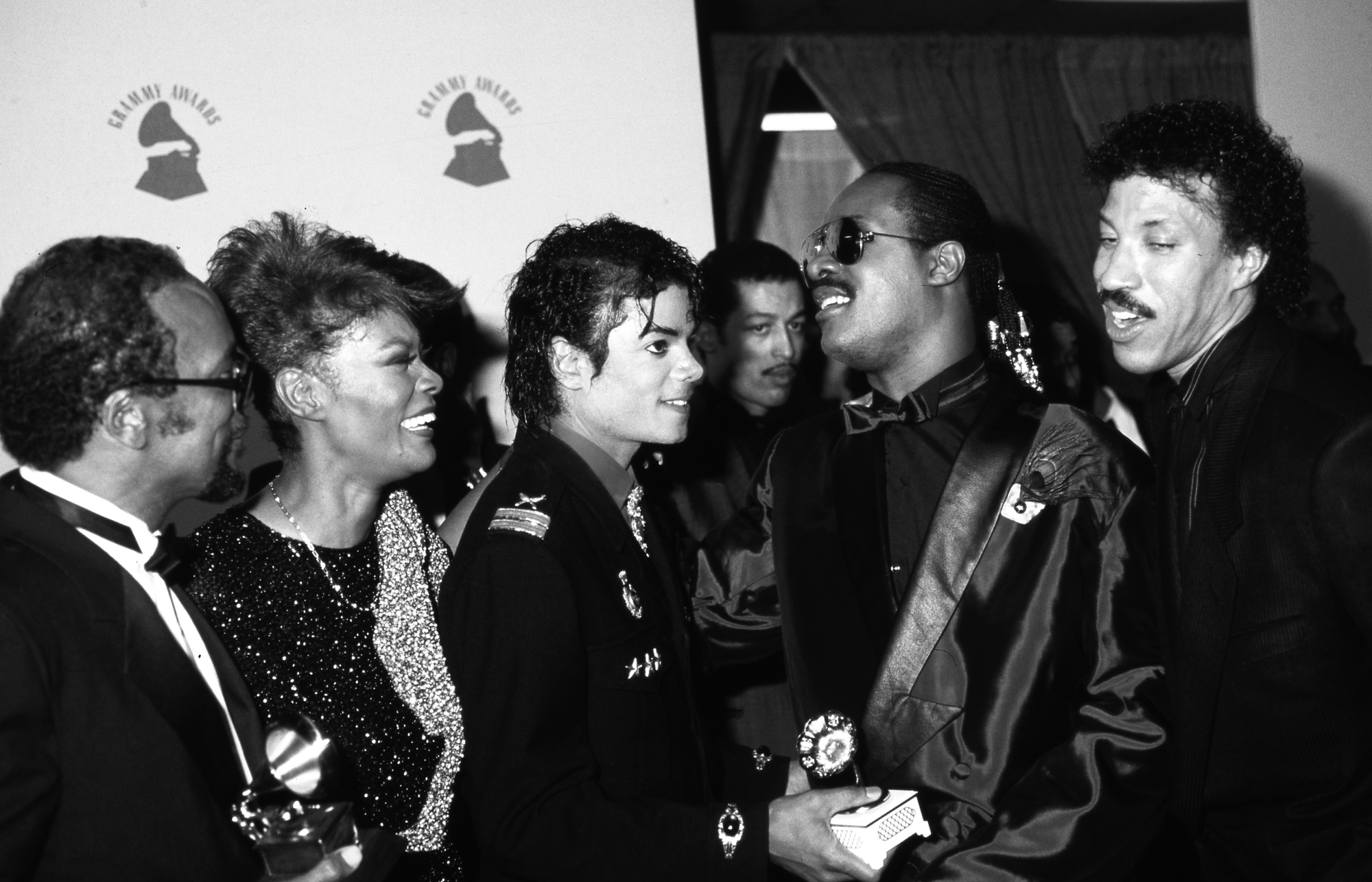 Quincy Jones Dionne Warwick Michael Jackson Stevie Wonder and Lionel Richie - photo 9