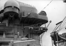 Bismarck Searchlight platform around the funnel with the forward light - photo 12